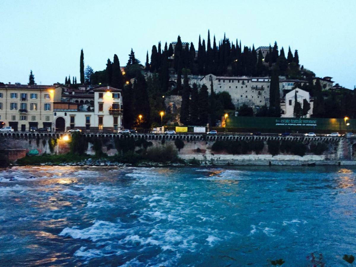 Casa Al Teatro Lejlighed Verona Eksteriør billede